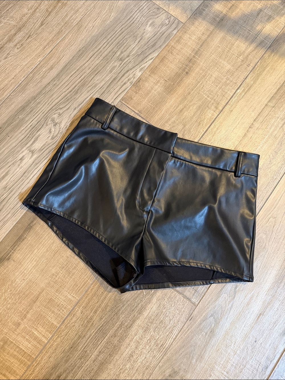Superdown Womens Black Faux Leather Shorts